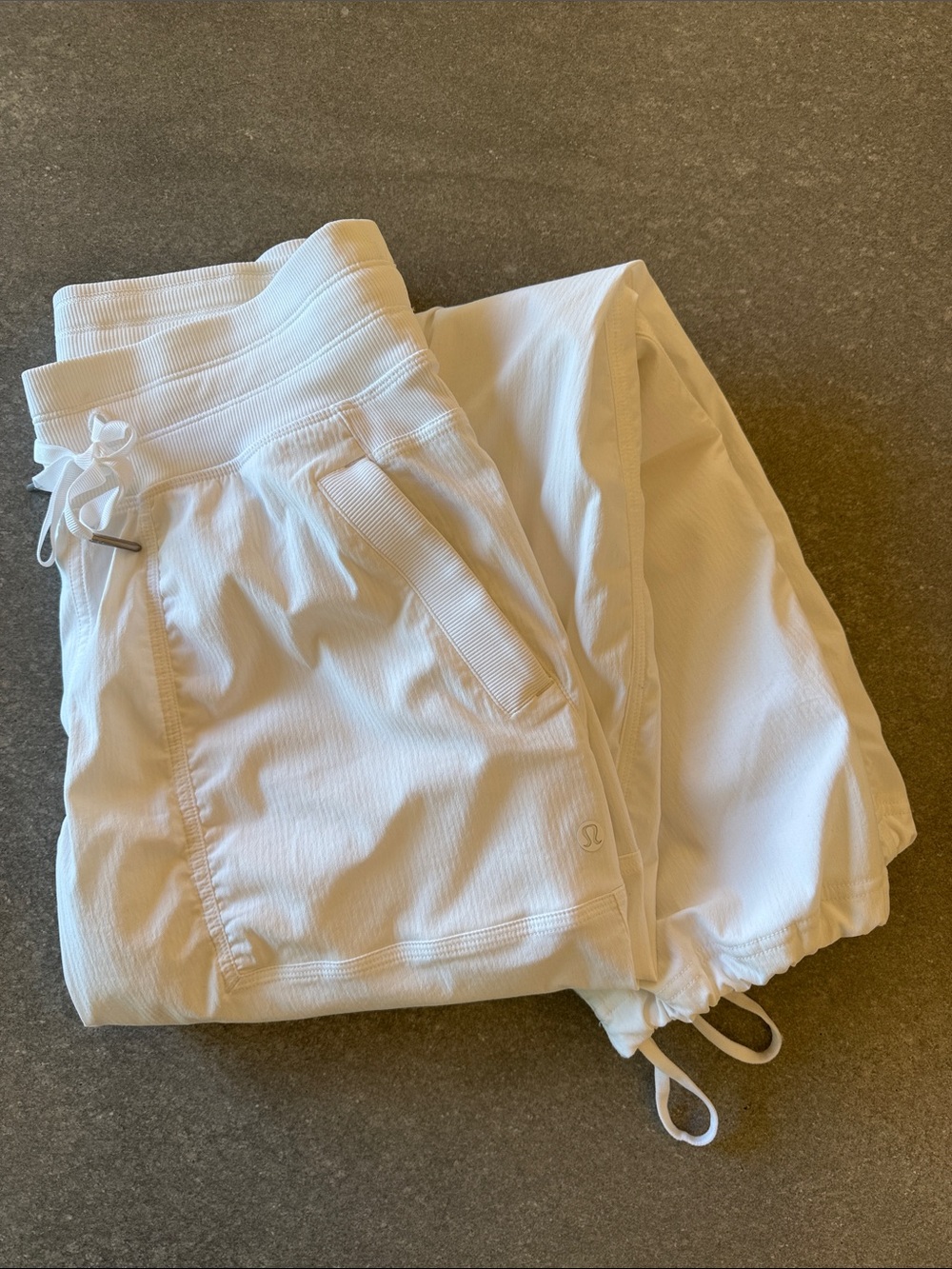 lululemon athletica bright White Women's Lined Drawstring Dance 🕺 Studio Pants